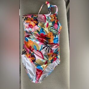 Vibrant Floral Women's One Piece Swimsuit